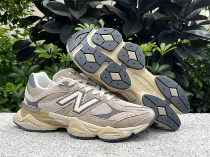 Tênis Runner Malha Bege Cinza Detalhe Contrastante