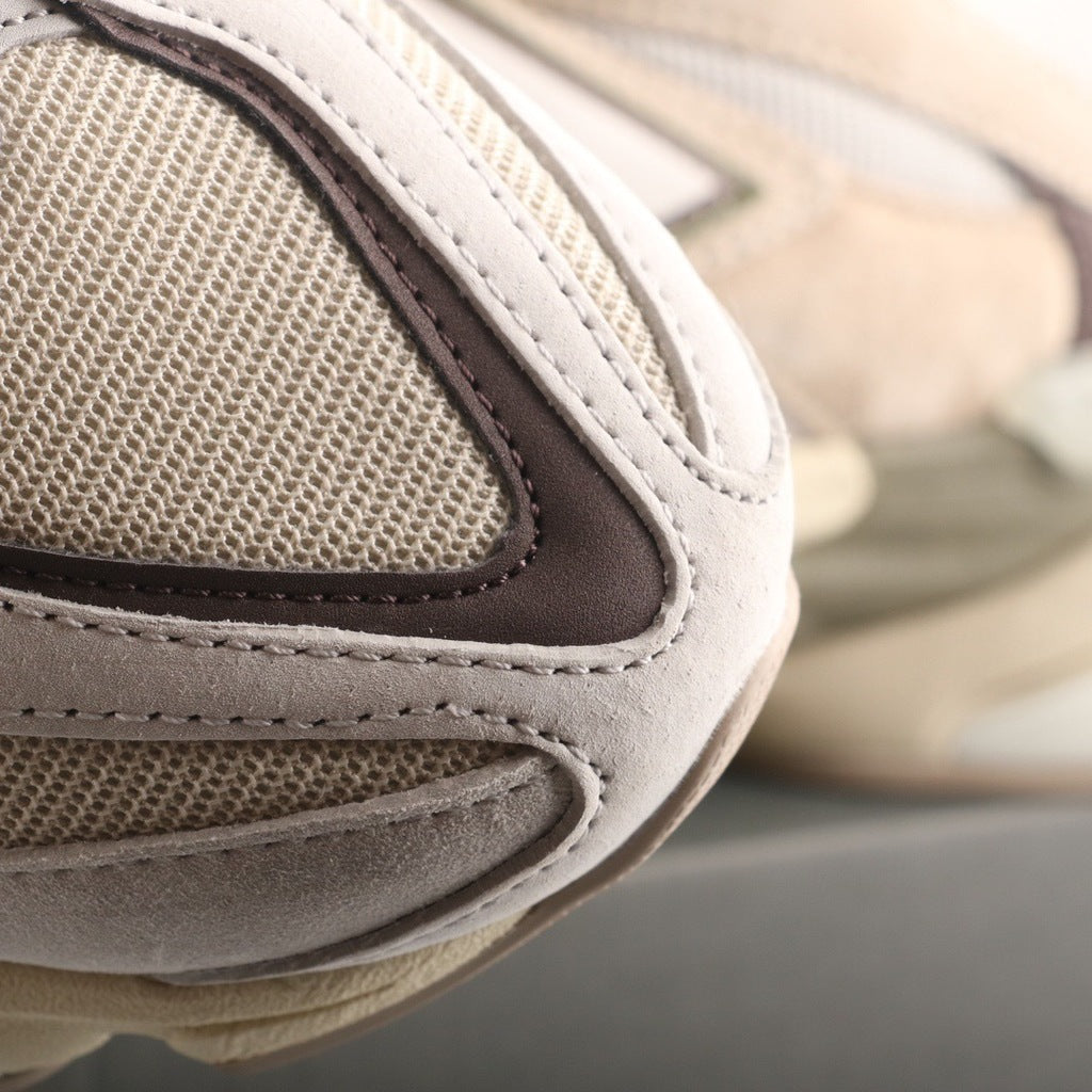 Tênis Runner Cinza Couro Camurça Detalhes Texturizados