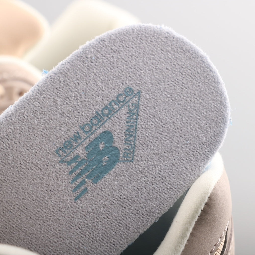 Tênis Runner Malha Creme Rosa e Bege