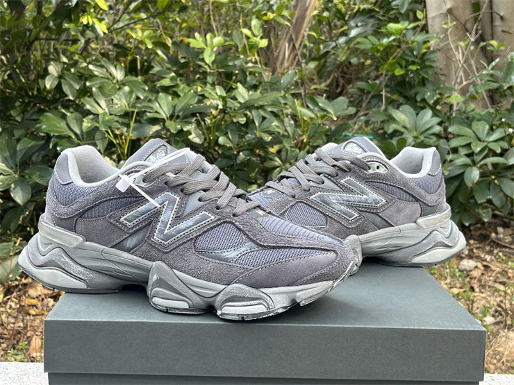 Tênis Runner Malha Cinza Magnet Solado Estruturado