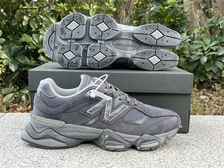 Tênis Runner Malha Cinza Magnet Solado Estruturado