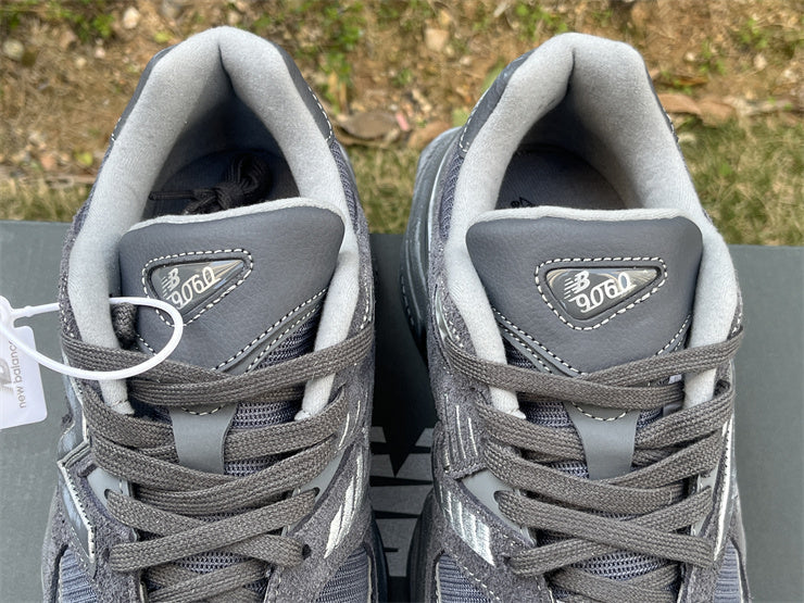 Tênis Runner Malha Cinza Magnet Solado Estruturado