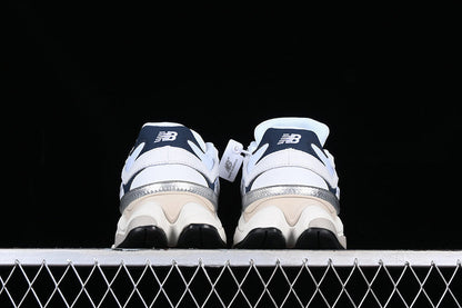 Tênis Runner Mesh Branco Detalhe Azul Marinho