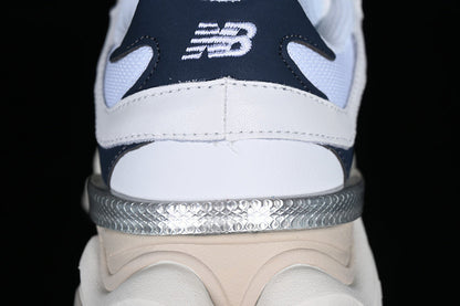 Tênis Runner Mesh Branco Detalhe Azul Marinho
