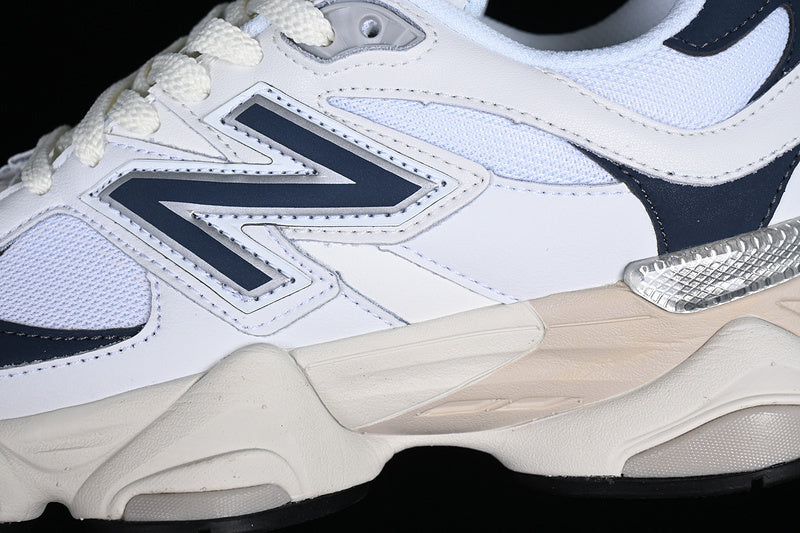 Tênis Runner Mesh Branco Detalhe Azul Marinho