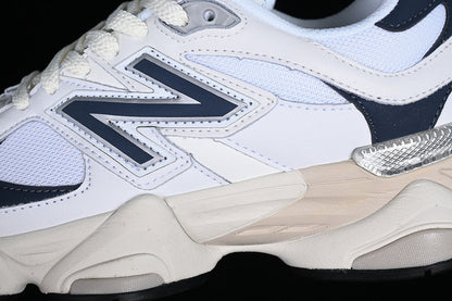 Tênis Runner Mesh Branco Detalhe Azul Marinho
