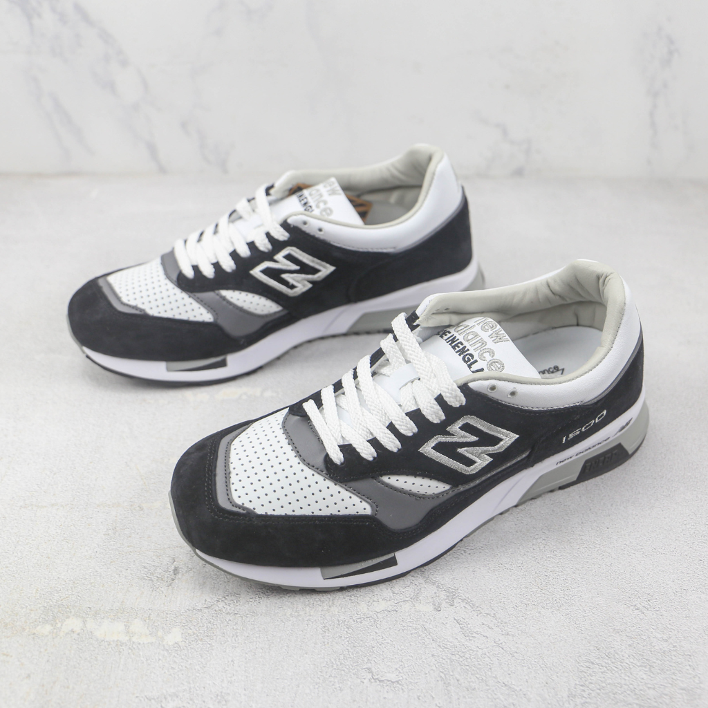 Tênis Runner Malha Preto e Branco Solado Cinza