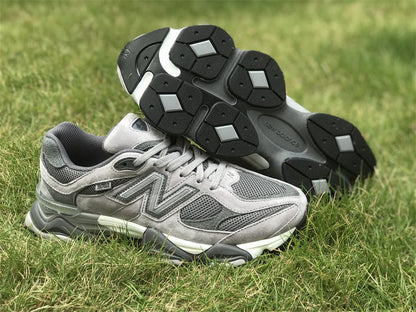 Tênis Runner Malha Cinza