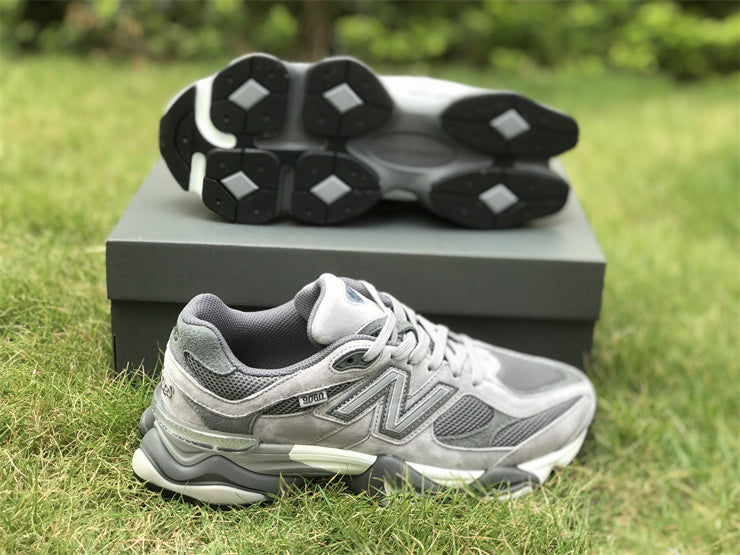 Tênis Runner Malha Cinza