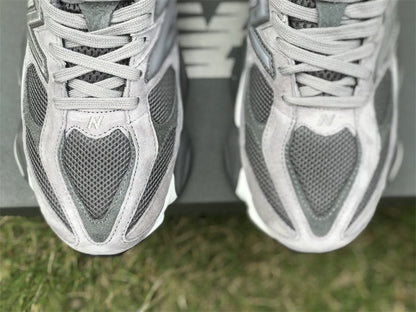Tênis Runner Malha Cinza