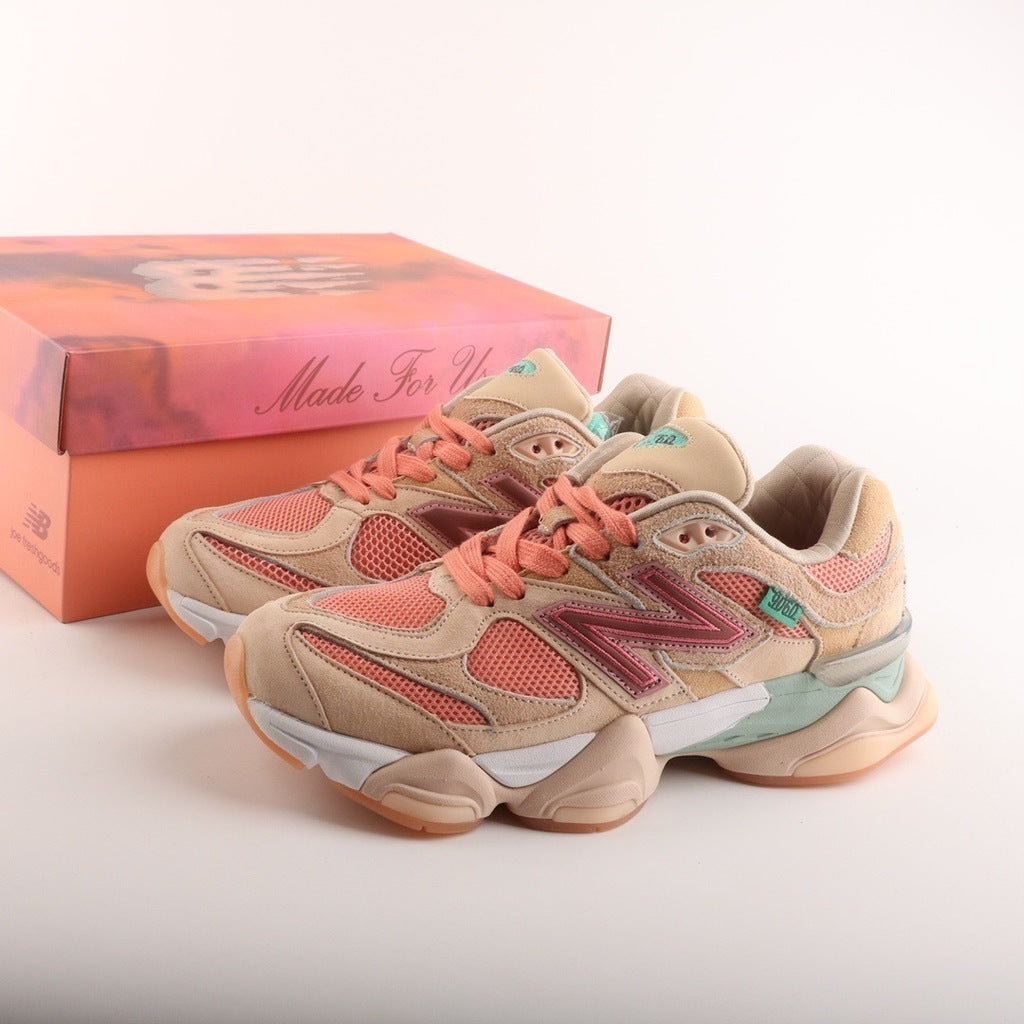 Tênis Runner Malha Rosa Detalhe Cream Colaboração