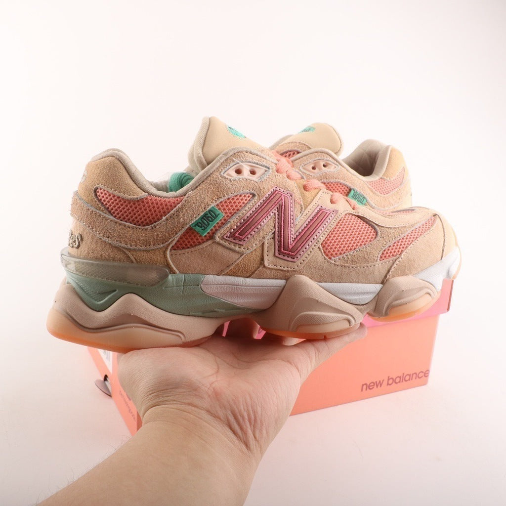 Tênis Runner Malha Rosa Detalhe Cream Colaboração