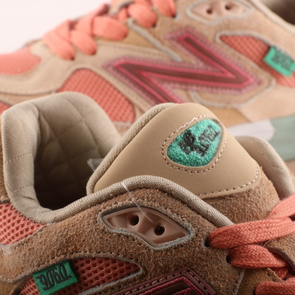 Tênis Runner Malha Rosa Detalhe Cream Colaboração