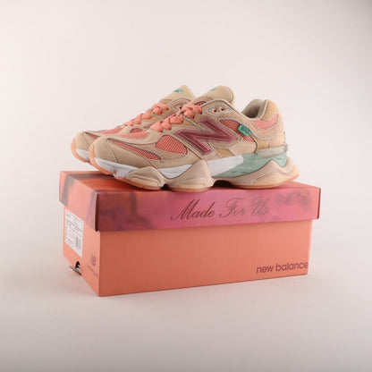 Tênis Runner Malha Rosa Detalhe Cream Colaboração