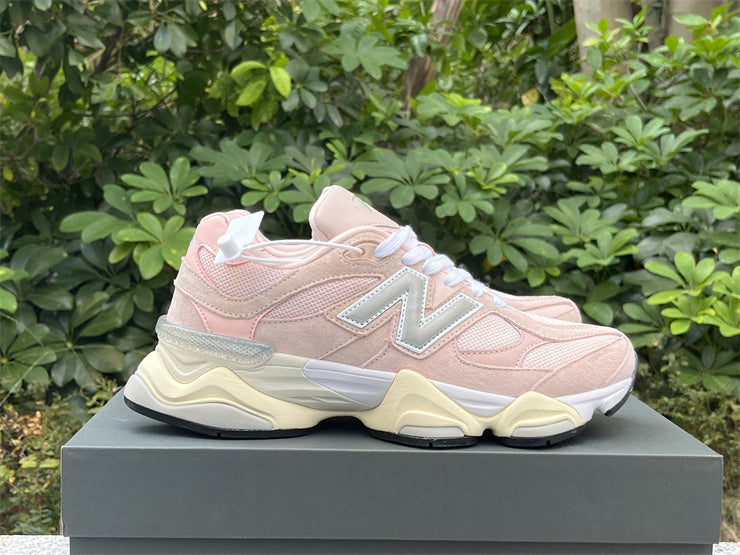 Tênis Runner Malha Crystal Pink Detalhe Cinza
