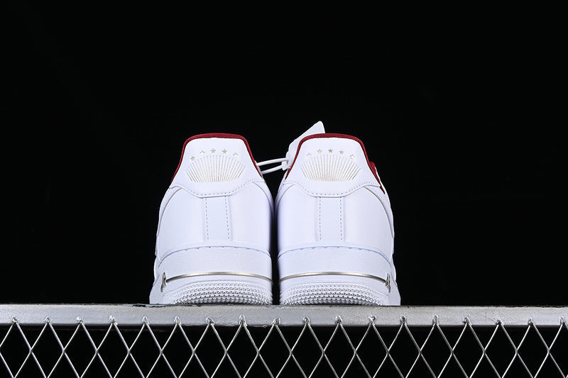 Tênis Cano Baixo Couro Branco Detalhe Vermelho