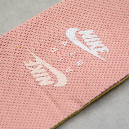 Tênis Cano Baixo Couro Branco Detalhe Rosa Coral