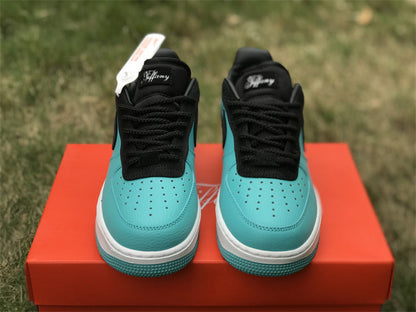 Tênis Couro Cano Baixo Azul Tiffany Detalhes Dourados