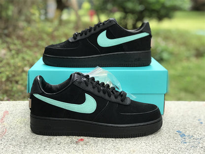 Tênis Cano Baixo Couro Azul Tiffany Detalhes Dourados