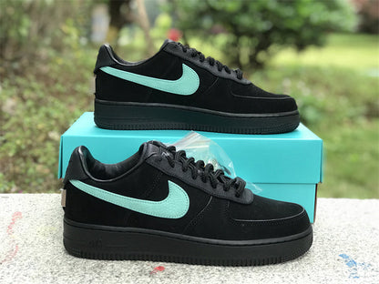 Tênis Cano Baixo Couro Azul Tiffany Detalhes Dourados