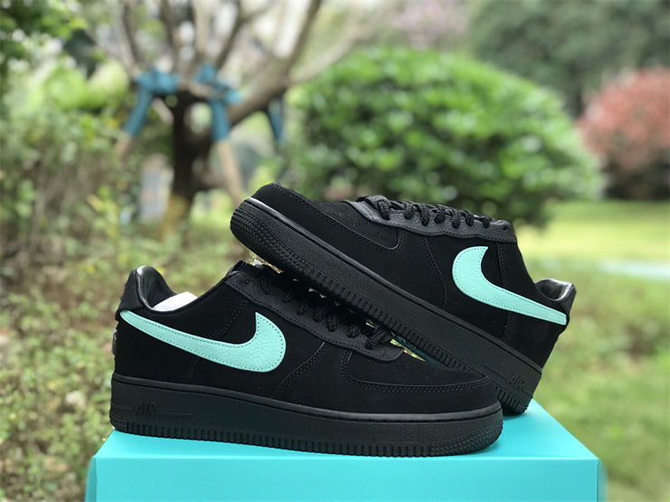 Tênis Cano Baixo Couro Azul Tiffany Detalhes Dourados