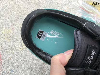 Tênis Cano Baixo Couro Azul Tiffany Detalhes Dourados