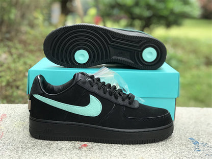 Tênis Cano Baixo Couro Azul Tiffany Detalhes Dourados