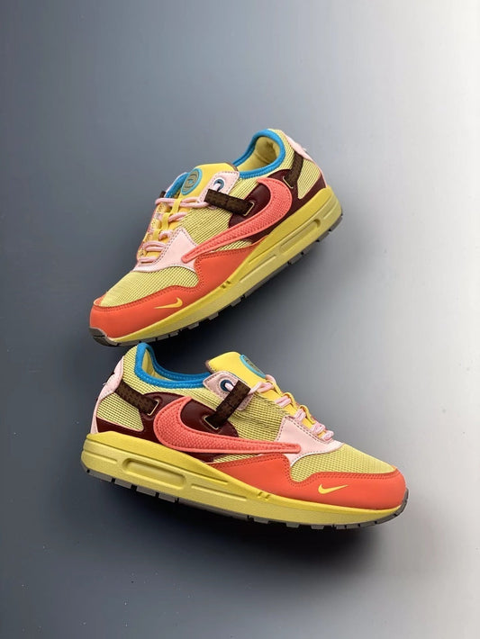 Tênis Runner Malha Caqui Detalhe Laranja