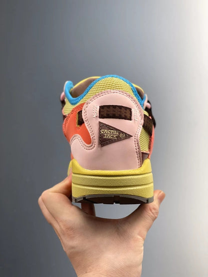 Tênis Runner Malha Caqui Detalhe Laranja