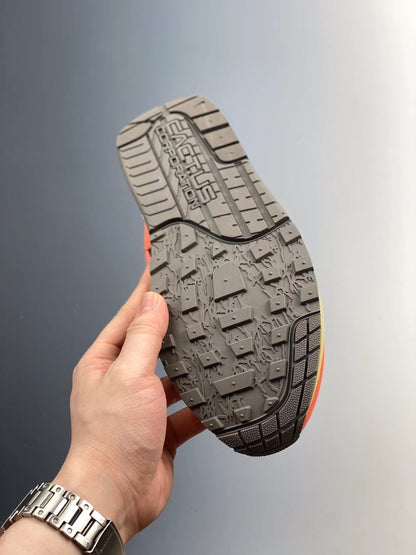 Tênis Runner Malha Caqui Detalhe Laranja