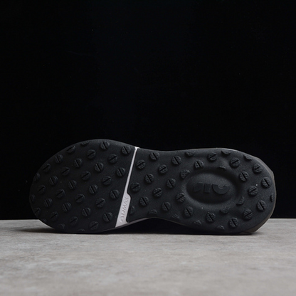 Tênis Runner Malha Preto Cinza e Branco