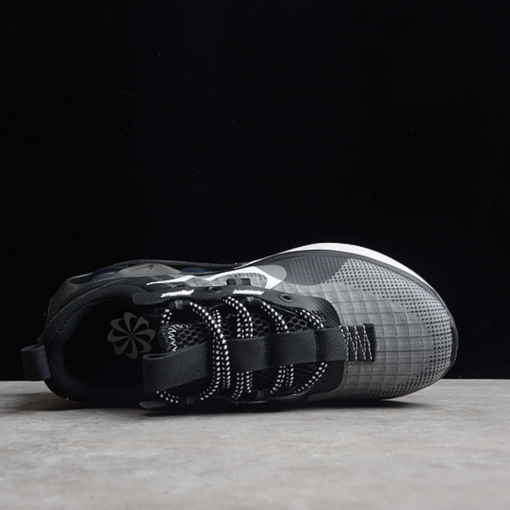 Tênis Runner Malha Preto Cinza e Branco