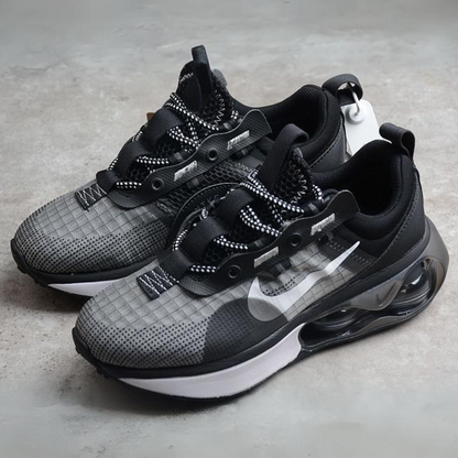 Tênis Runner Malha Preto Cinza e Branco