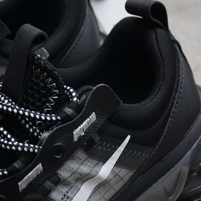 Tênis Runner Malha Preto Cinza e Branco