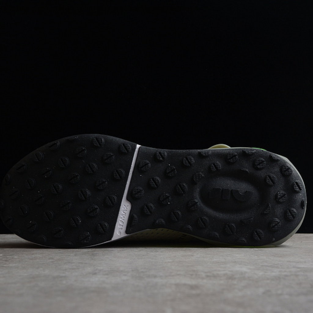 Tênis Runner Malha Branco com Detalhe Neon Amarelo