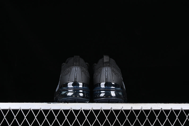 Tênis Runner Malha Flyknit Preto Cinza Antracite