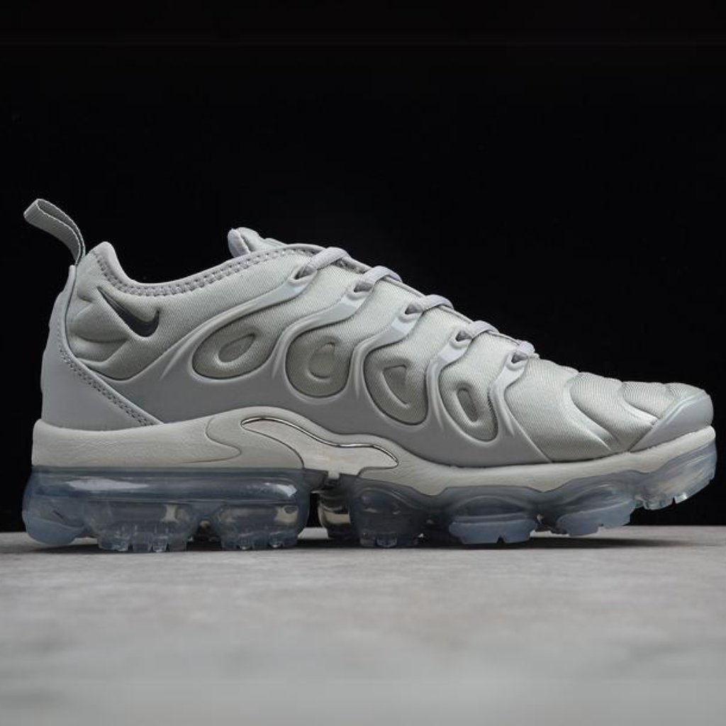 Tênis Runner Malha Cinza Detalhe Escuro
