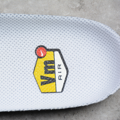 Tênis Runner Malha Cinza Detalhe Escuro