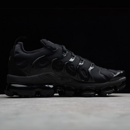 Tênis Runner Malha Preto Solado Volumizado