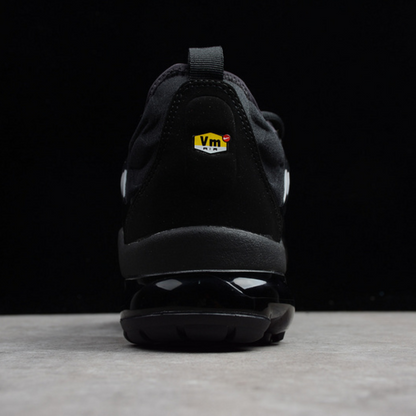 Tênis Runner Malha Preto Solado Volumizado