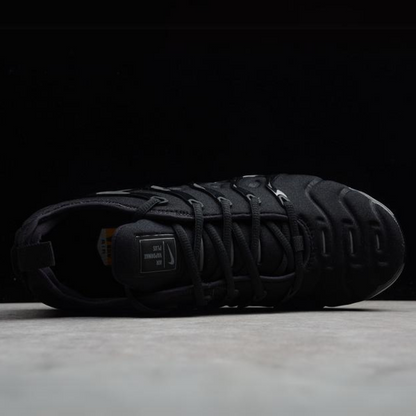 Tênis Runner Malha Preto Solado Volumizado