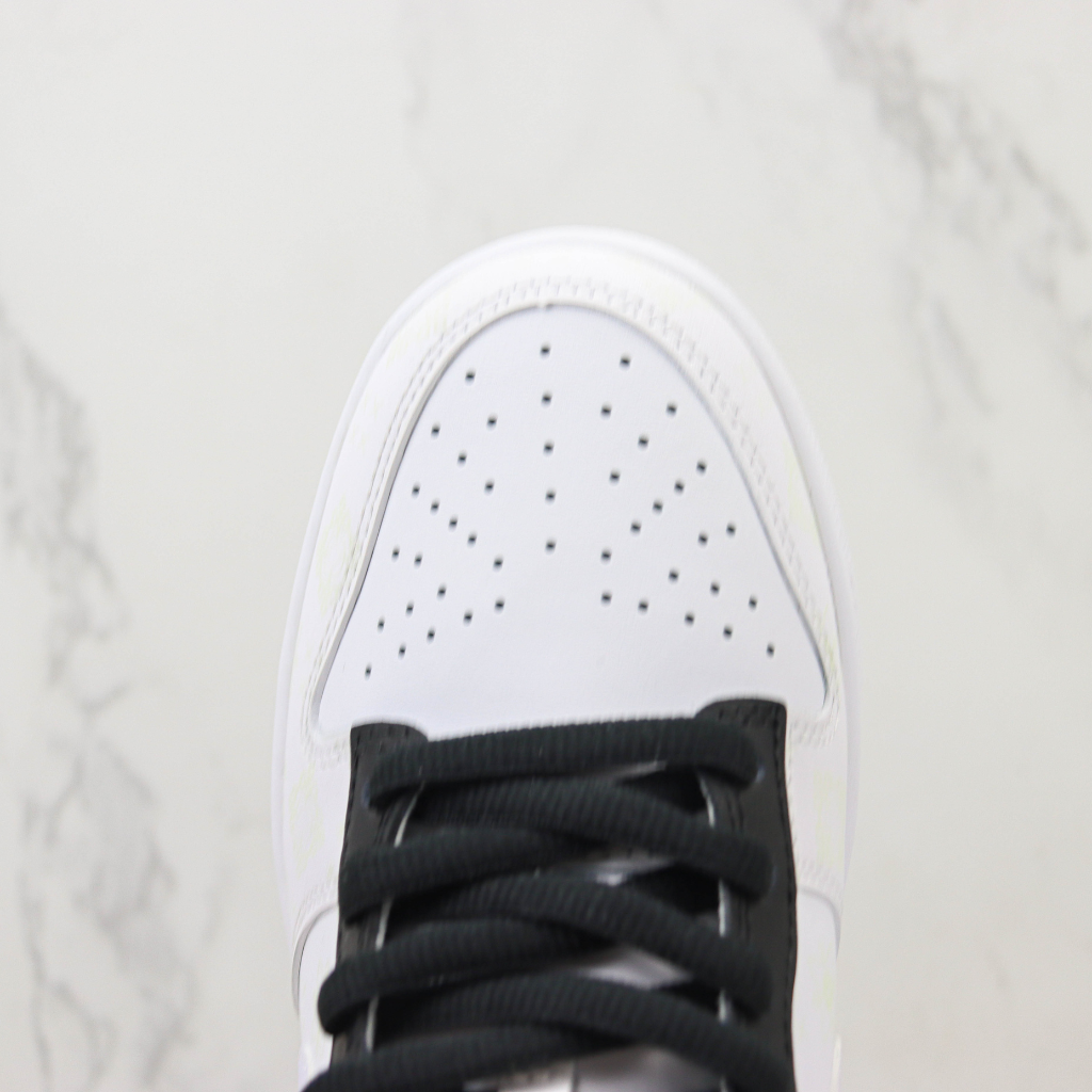 Tênis Cano Baixo Couro Branco Detalhe Preto