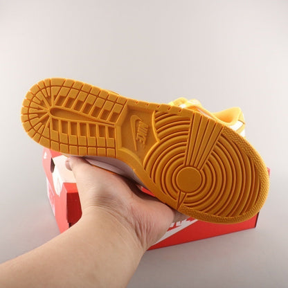 Tênis Cano Baixo Couro Laranja Neon