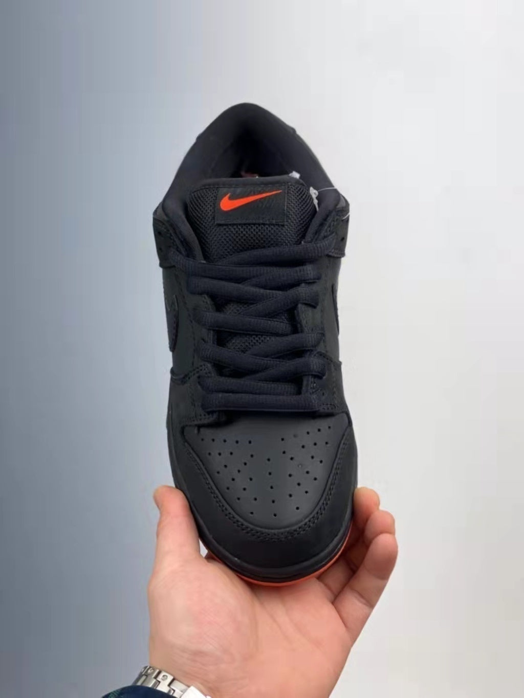 Tênis Cano Baixo Skate Couro Preto Detalhes Contrastantes