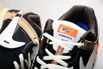 Tênis Runner Malha Branco Detalhe Preto e Amarelo