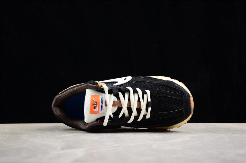 Tênis Runner Malha Branco Detalhe Preto e Amarelo