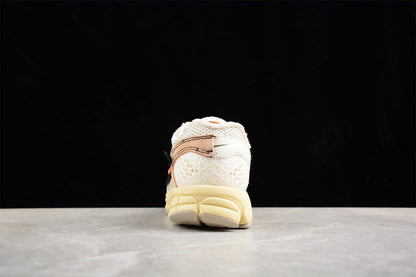 Tênis Runner Malha Branco Cinza Detalhe Amarelo