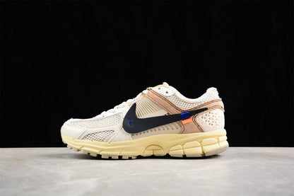 Tênis Runner Malha Branco Cinza Detalhe Amarelo