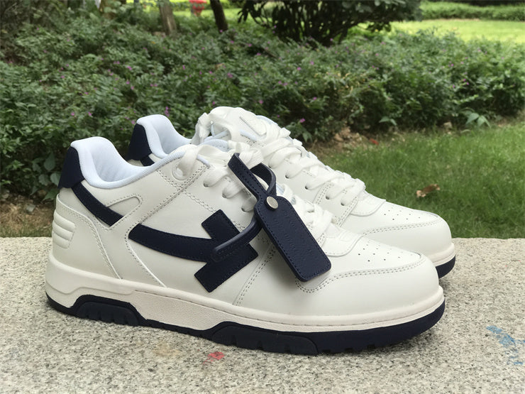 Tênis Couro Branco Detalhe Azul Escuro