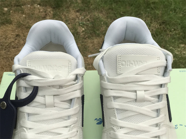 Tênis Couro Branco Detalhe Azul Escuro